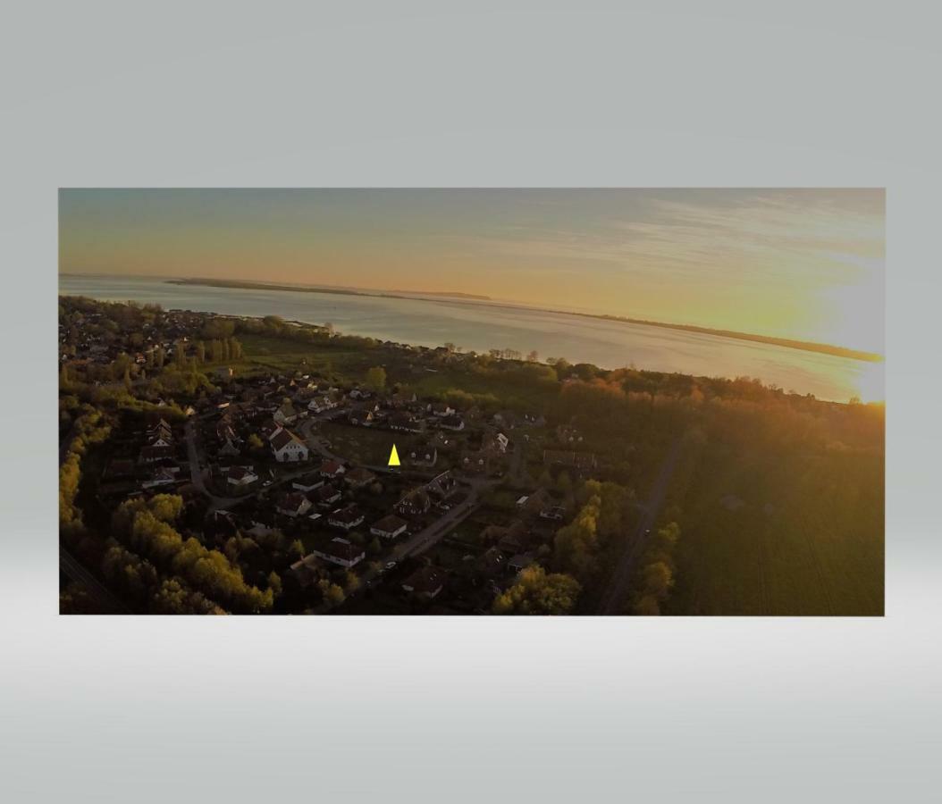 Ostseesonne Wiek auf Rügen Buitenkant foto