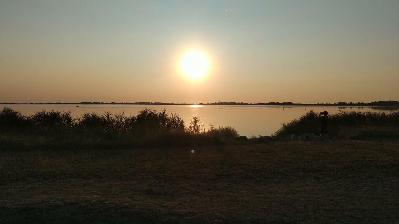 Ostseesonne Wiek auf Rügen Buitenkant foto
